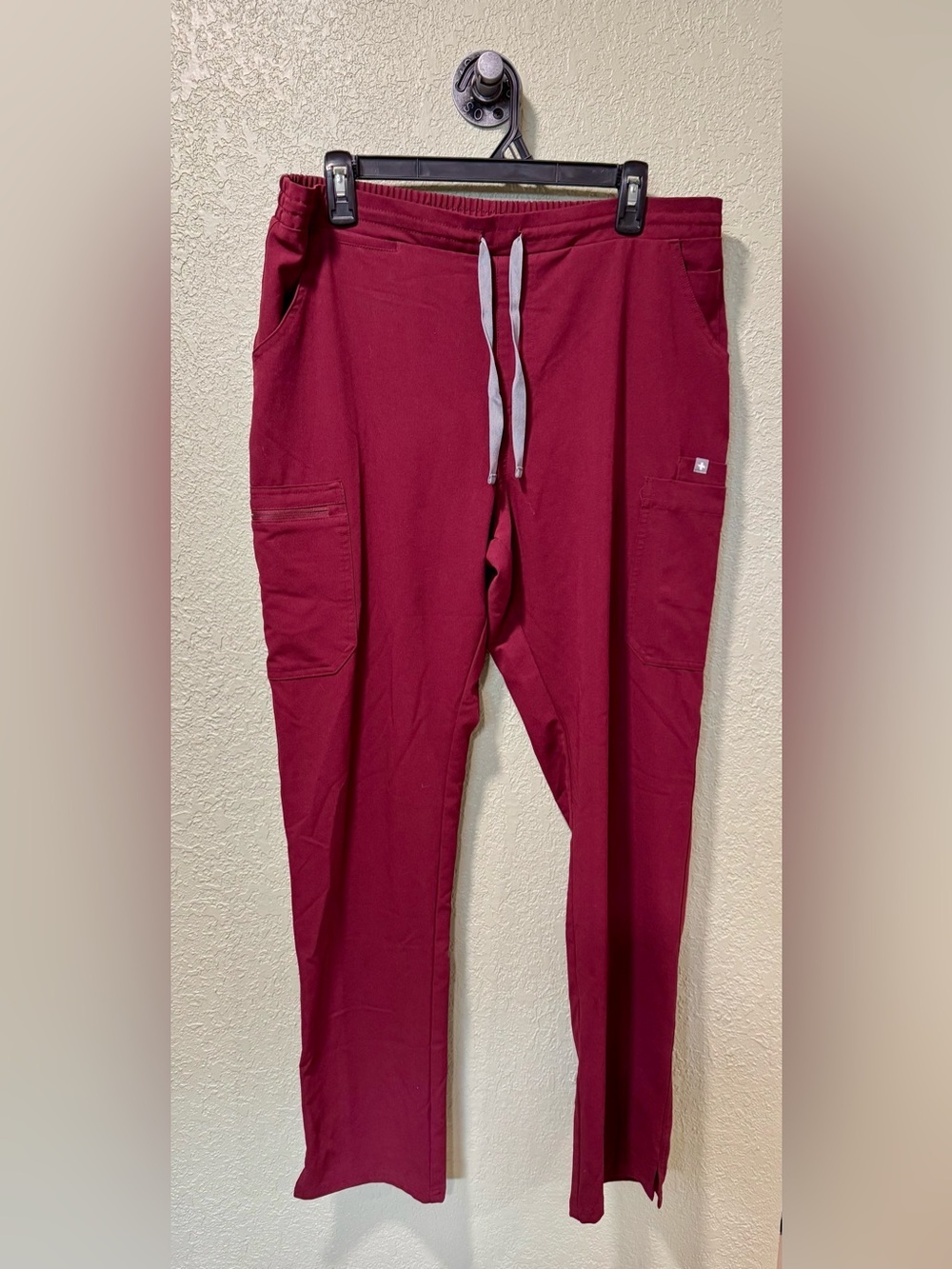 Figs Women's Boot Cut Cargo Scrub Pants Large Tall